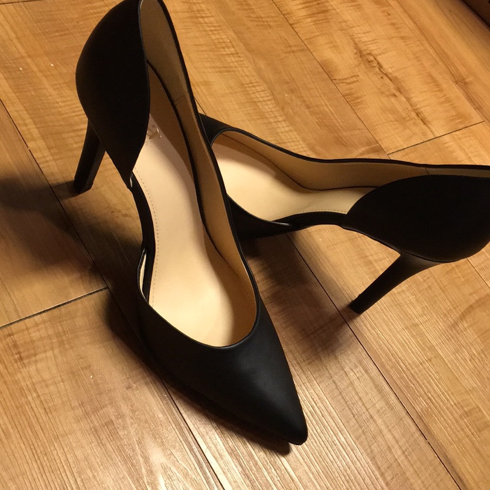 ANA Brand Black Pumps